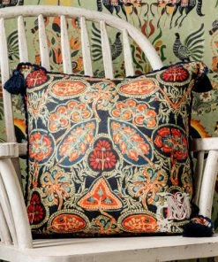 Mind The Gap Heirloom Linen Cushion