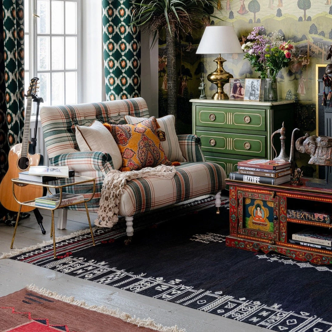 Mind The Gap Yarasa - Cocoa Wool Kilim Large 4 Mind The Gap Yarasa - Cocoa Wool Kilim Large