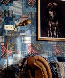 Mind The Gap Woodstock Boro Wallpaper