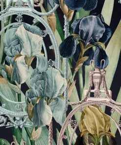 Mind The Gap Les Jardins Royaux Fleurs D'Iris Wallpaper