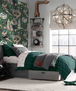 Mind The Gap The Retrograde Sci-Fi Comics Wallpaper