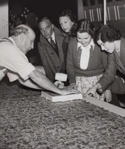 Liberty Fabrics Poppy Meadowfield Wallpaper In Lichen