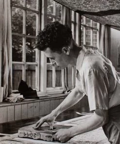 Liberty Fabrics Poppy Meadowfield Wallpaper In Lichen